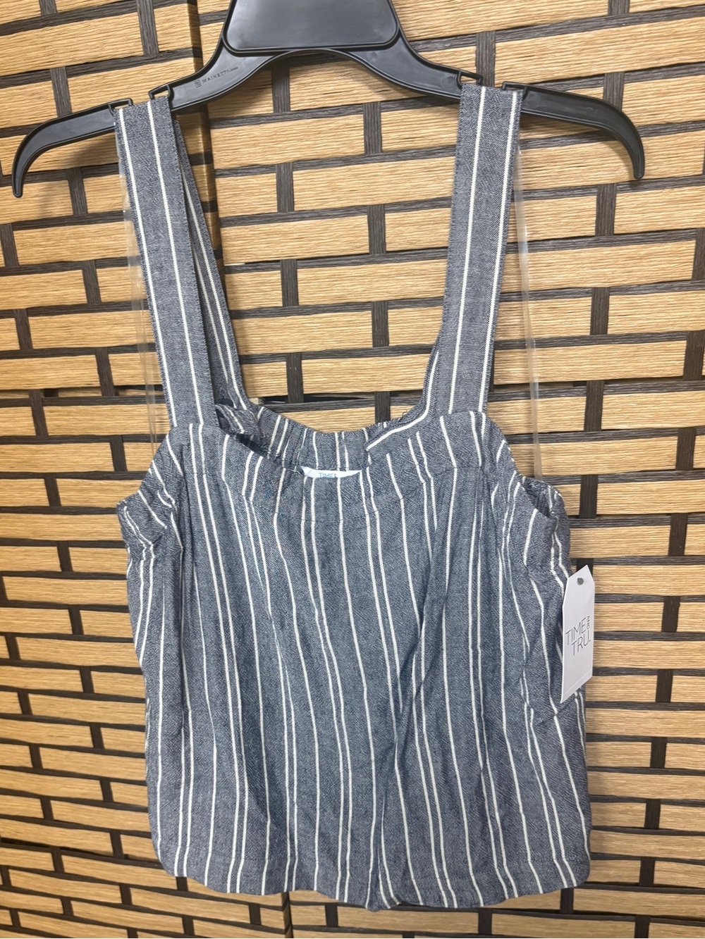 Time and tru navy stripe tank top size xl
